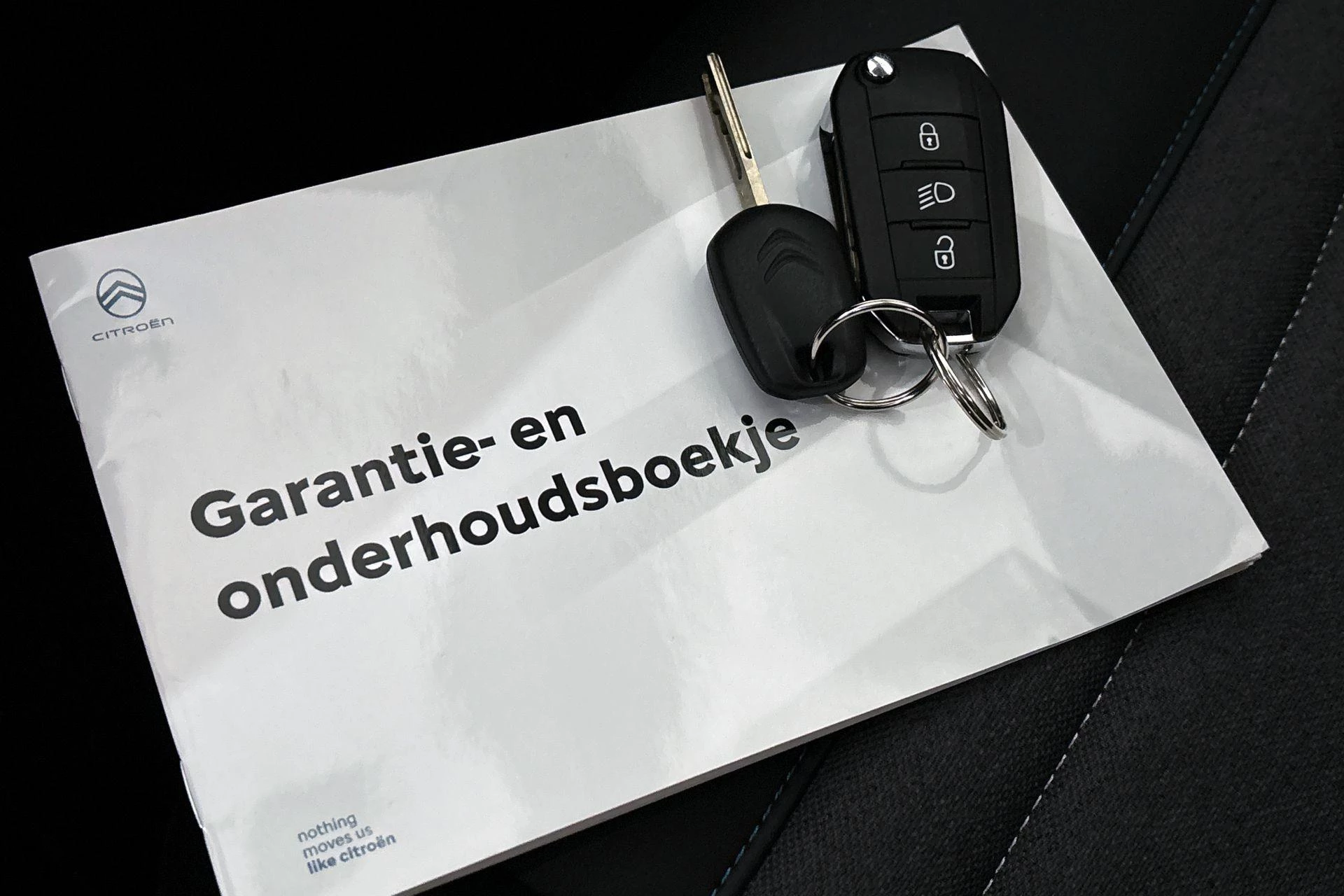 Hoofdafbeelding Citroën ë-C4