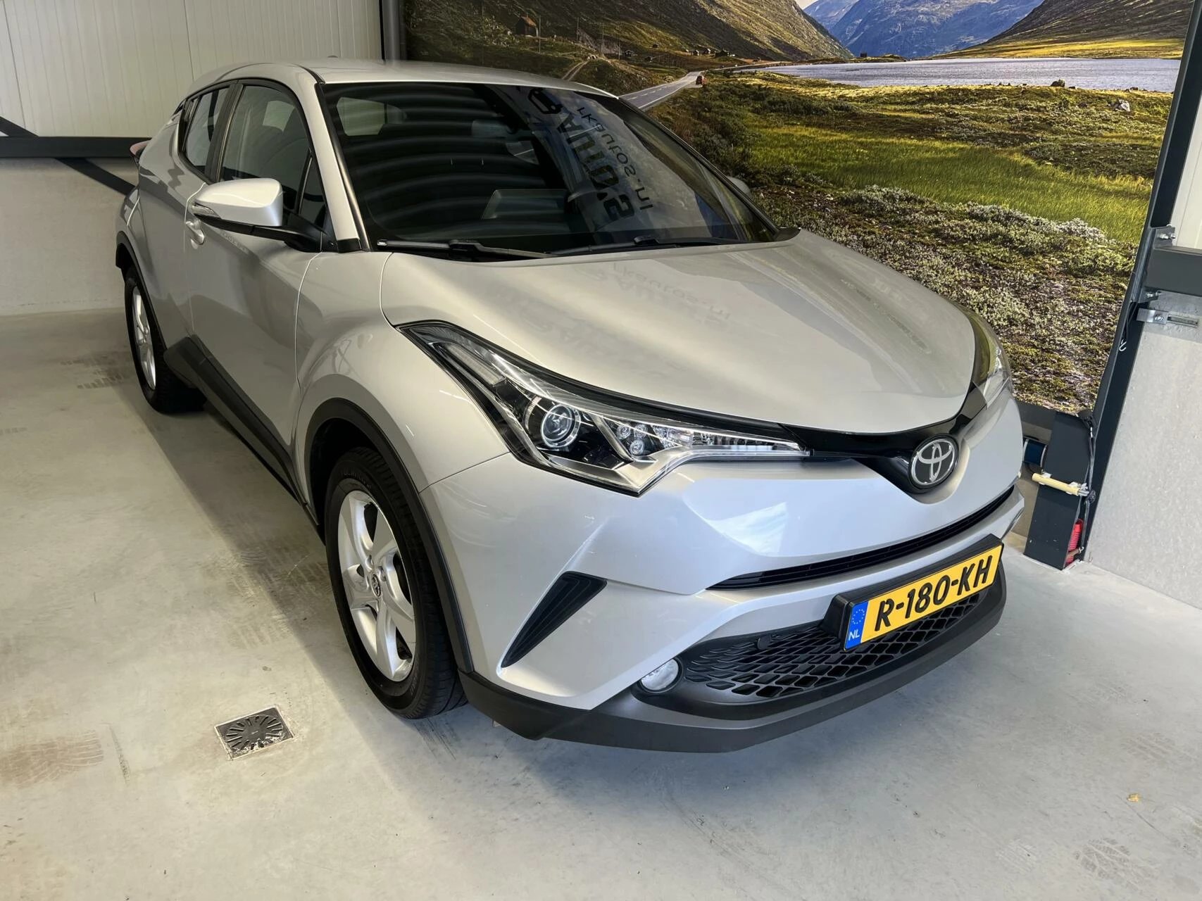 Hoofdafbeelding Toyota C-HR