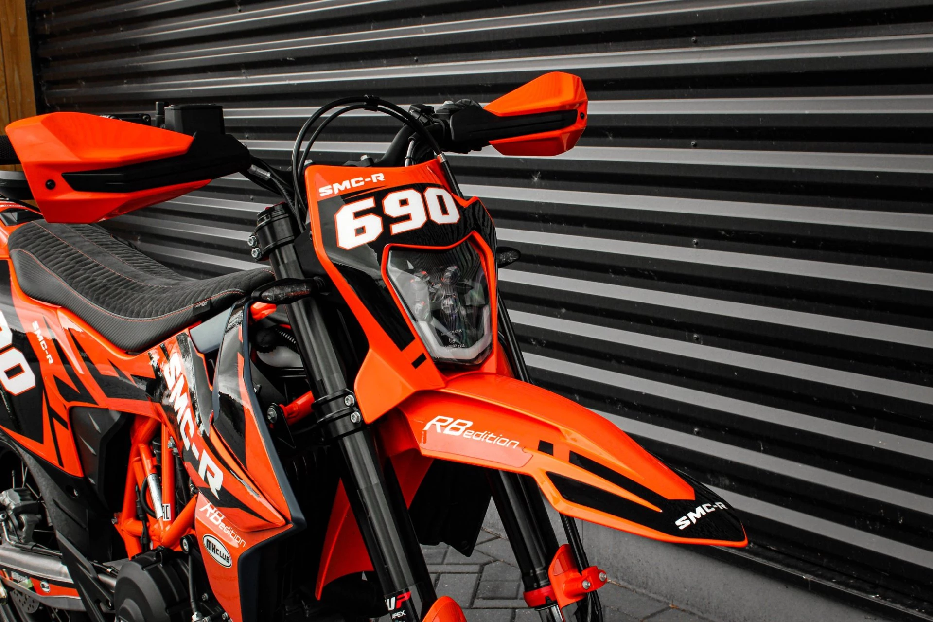 Hoofdafbeelding KTM 690