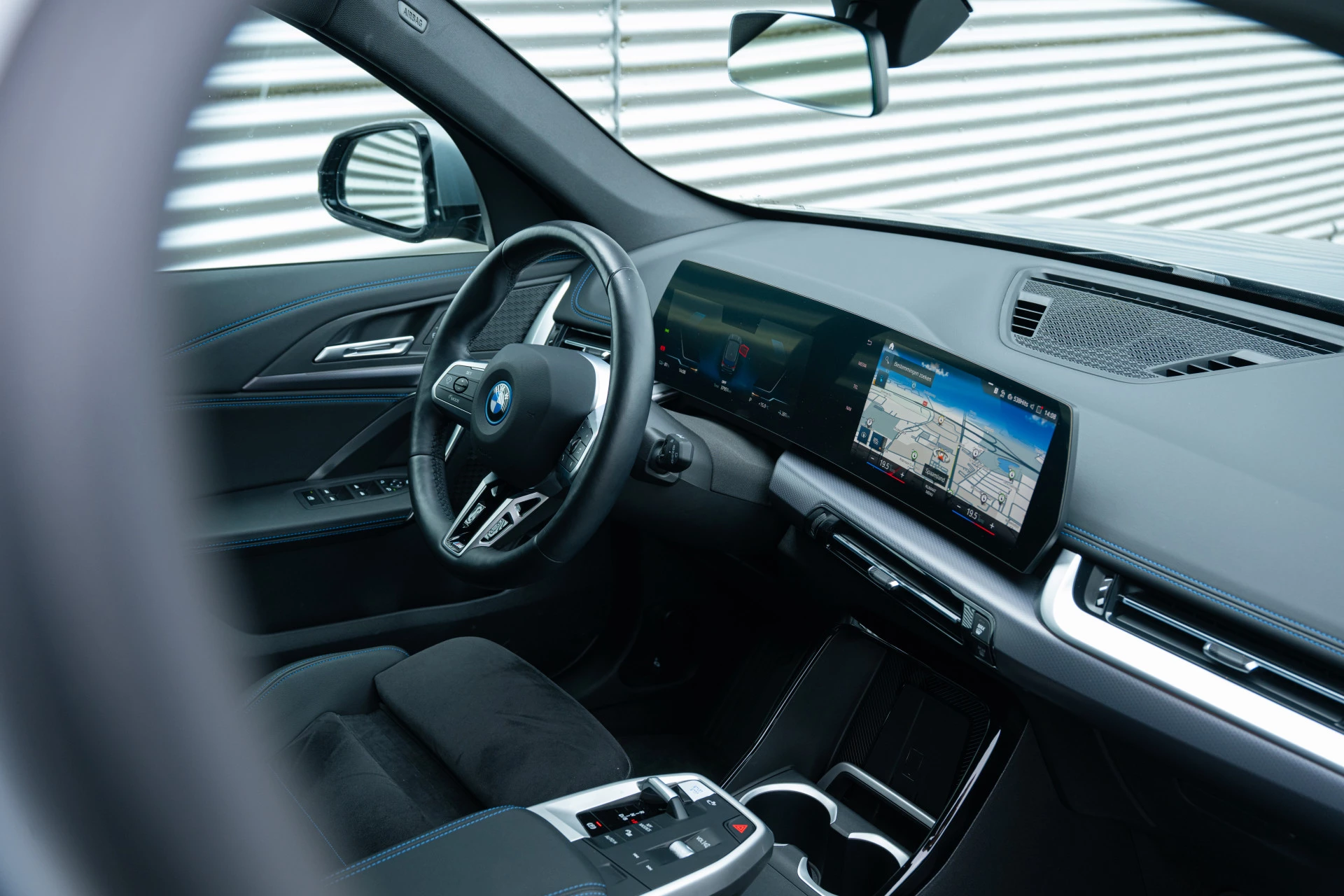 Hoofdafbeelding BMW iX1