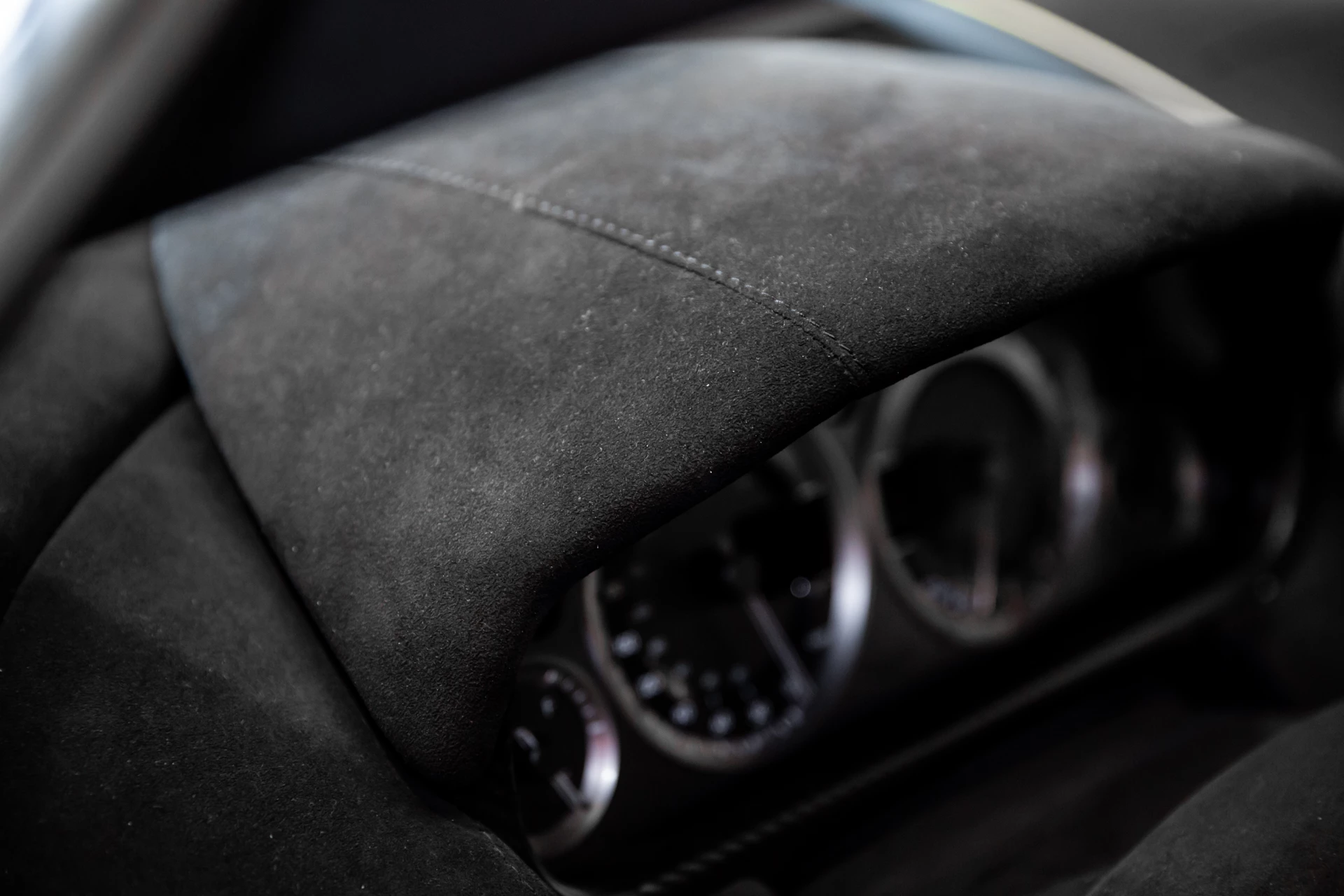 Hoofdafbeelding Aston Martin V8 Vantage