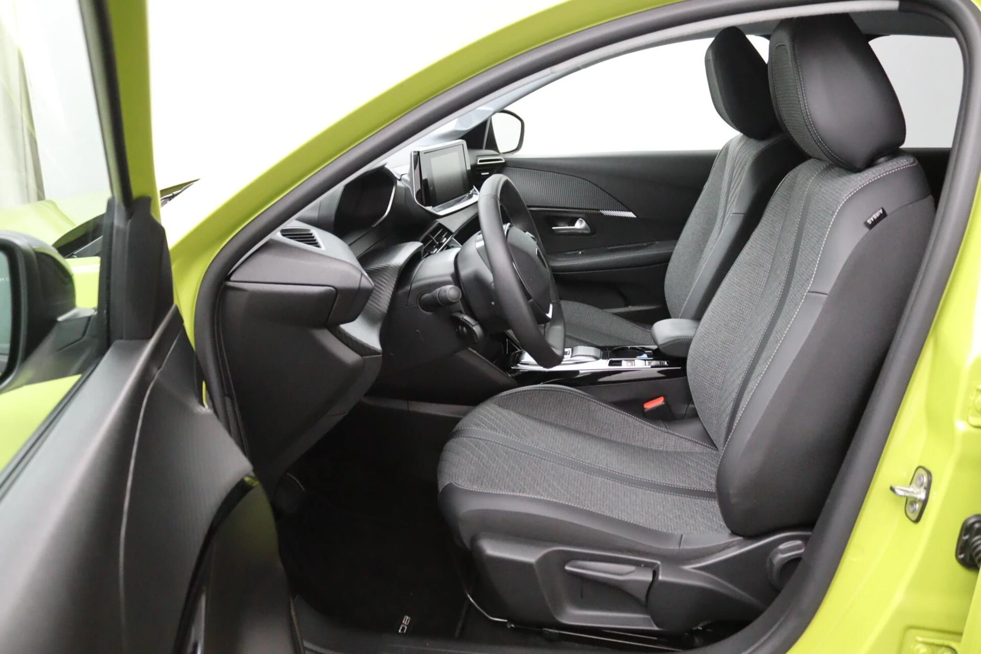 Hoofdafbeelding Peugeot e-208
