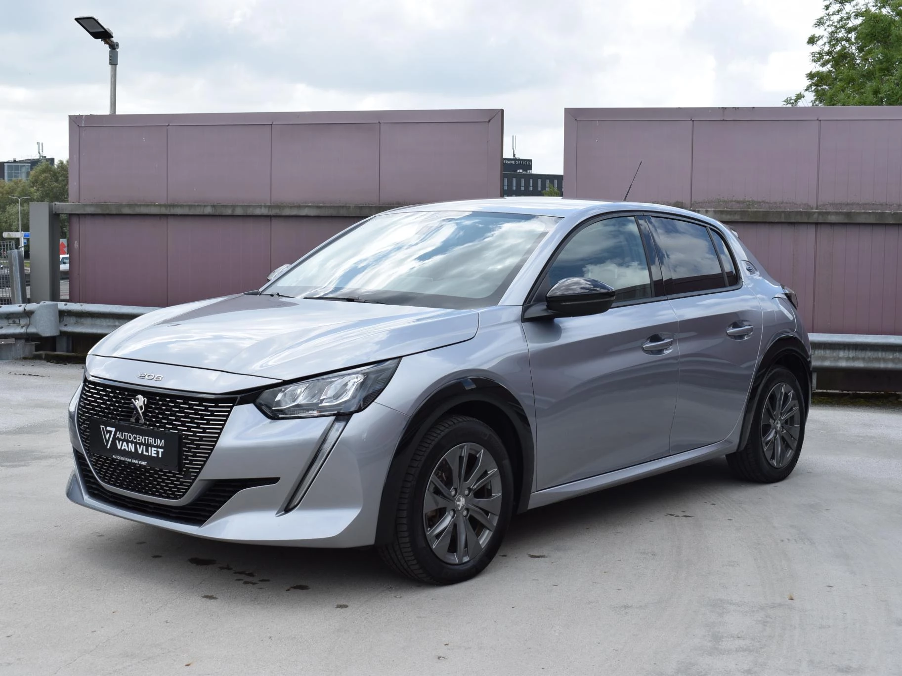 Hoofdafbeelding Peugeot e-208