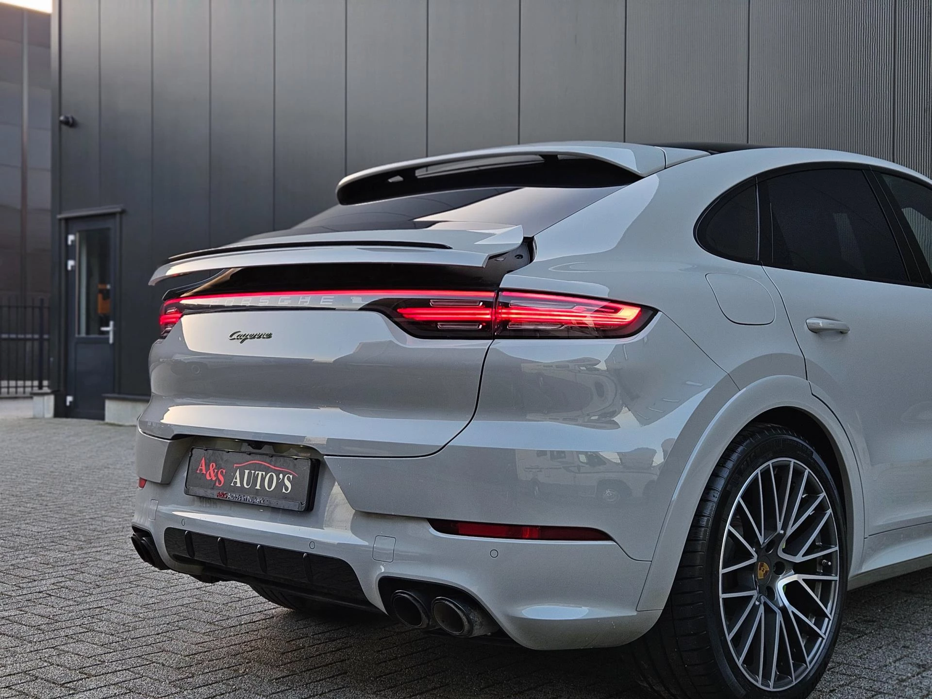 Hoofdafbeelding Porsche Cayenne
