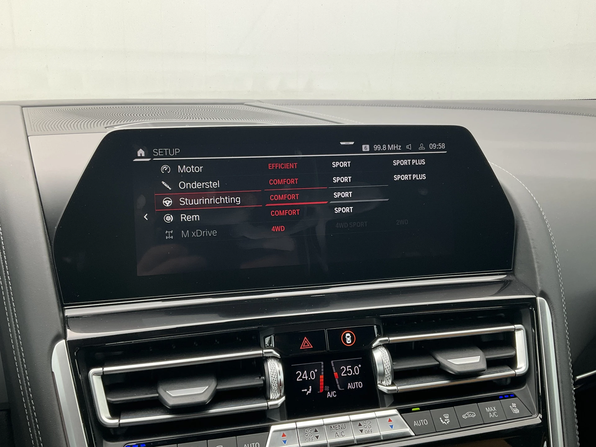 Hoofdafbeelding BMW M8
