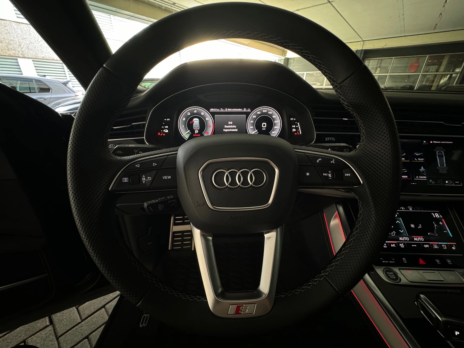 Hoofdafbeelding Audi Q8