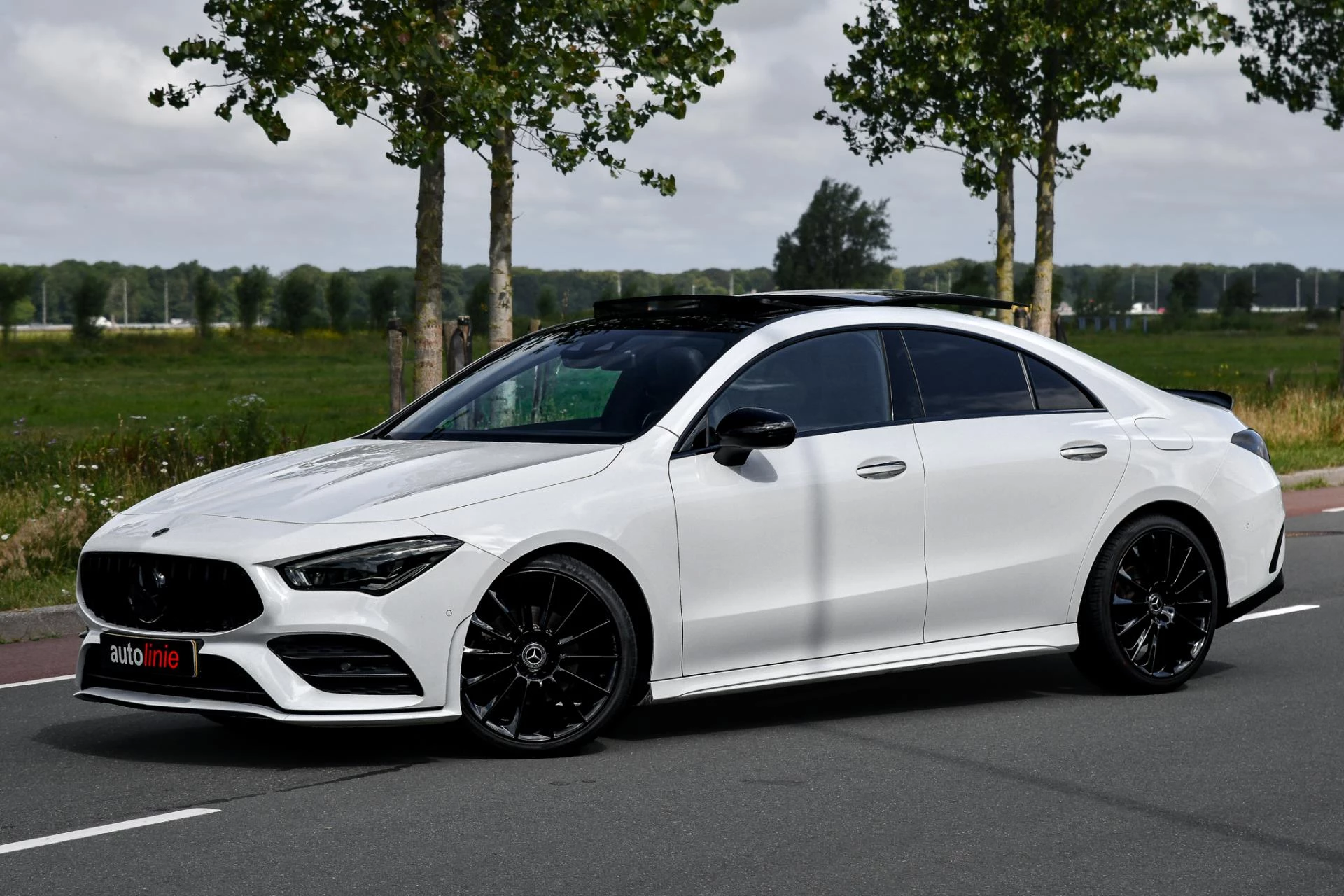 Hoofdafbeelding Mercedes-Benz CLA