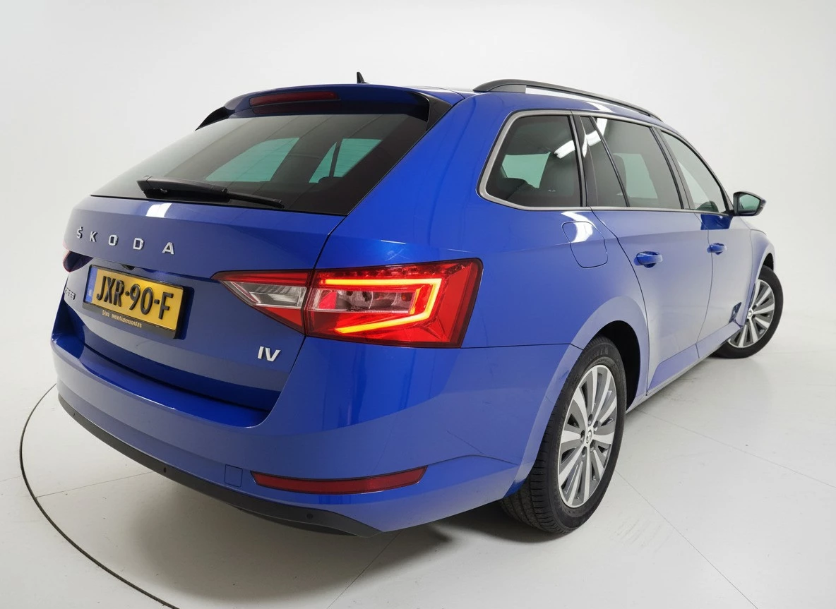 Hoofdafbeelding Škoda Superb