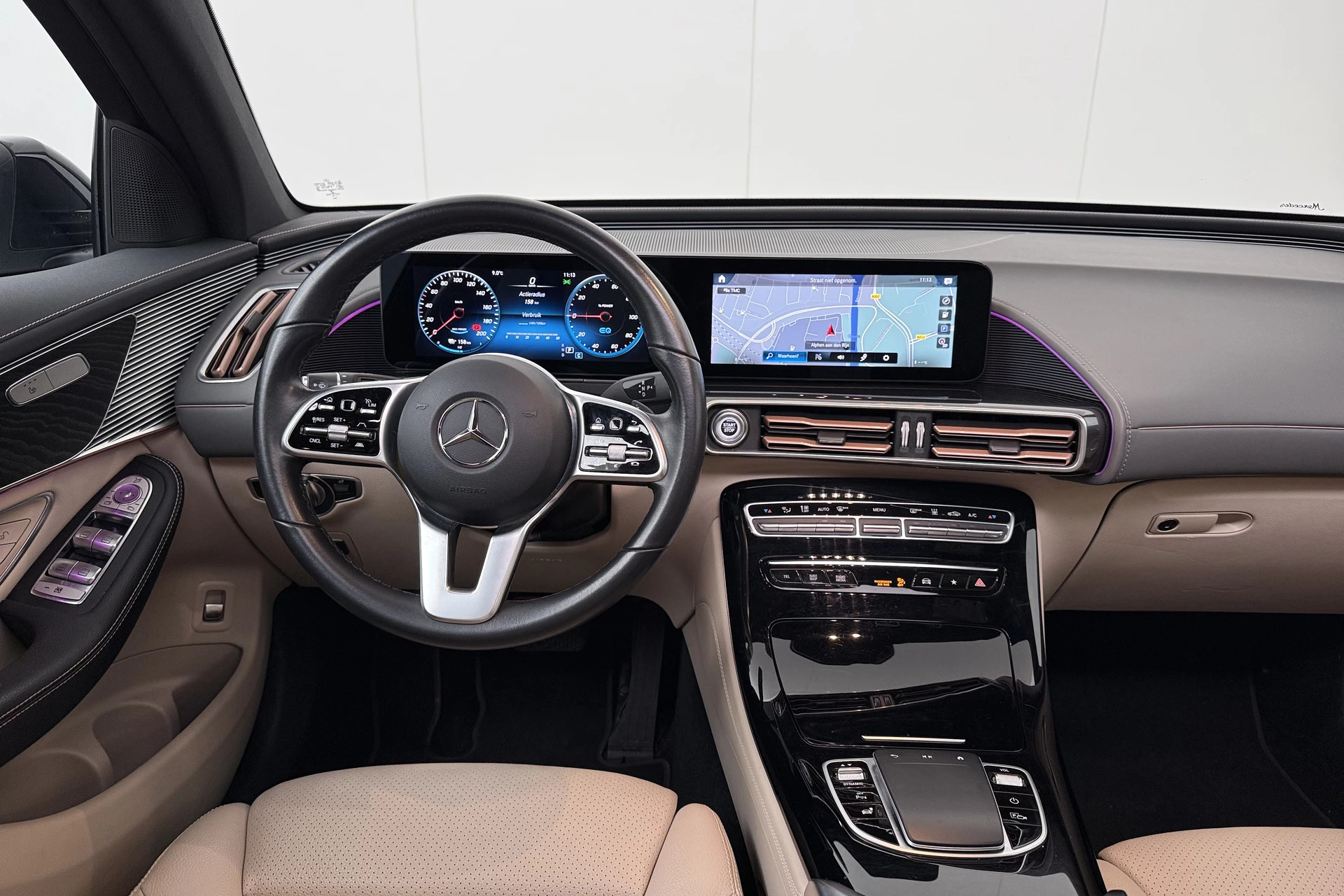 Hoofdafbeelding Mercedes-Benz EQC