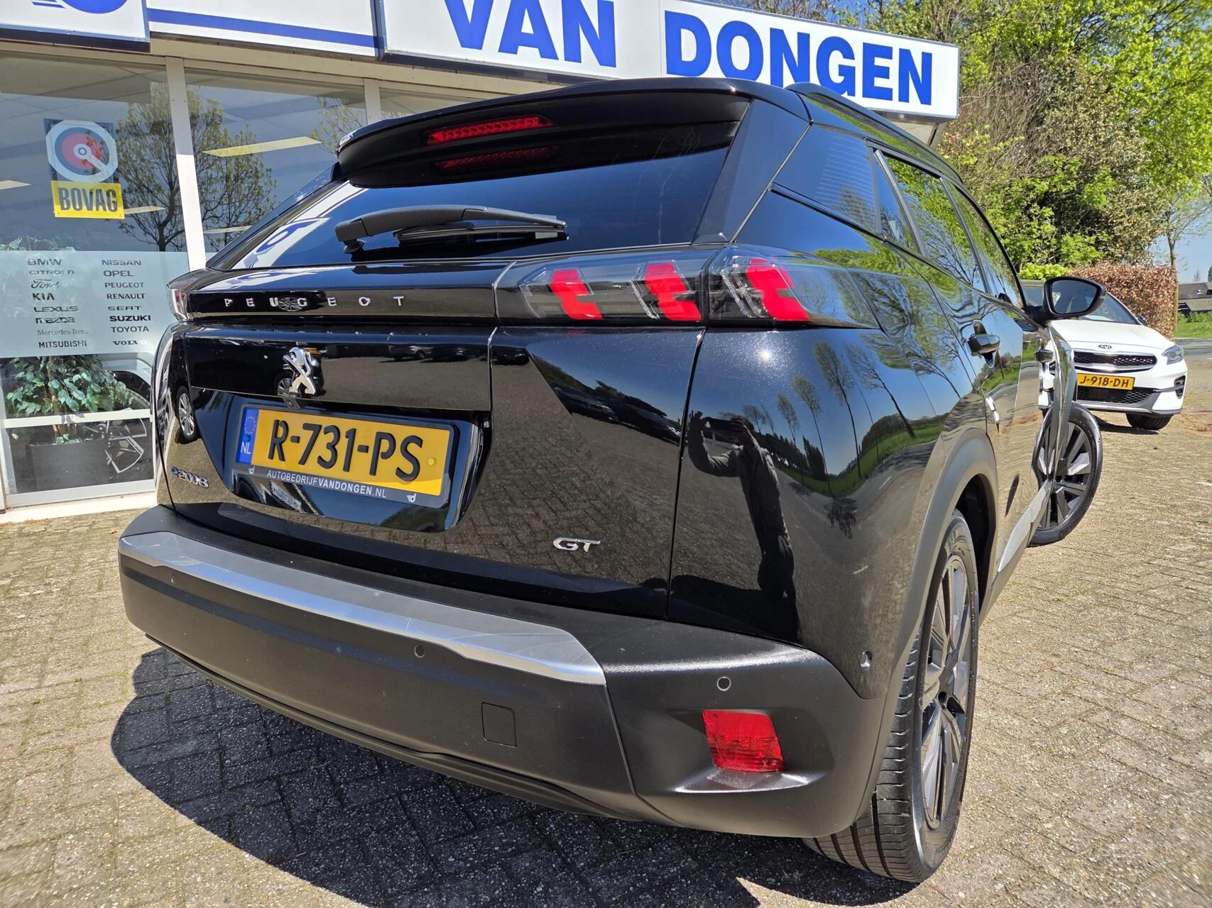 Hoofdafbeelding Peugeot e-2008