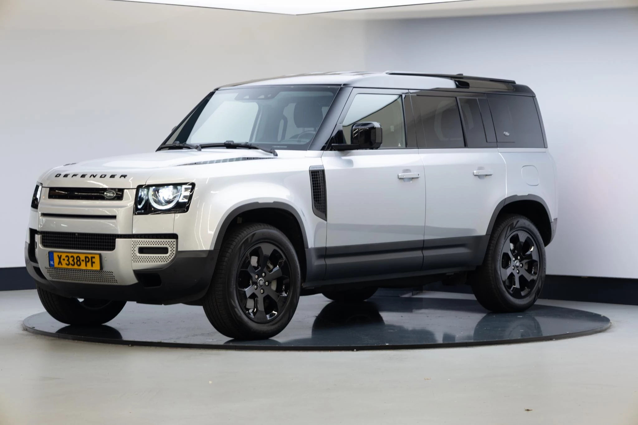 Hoofdafbeelding Land Rover Defender