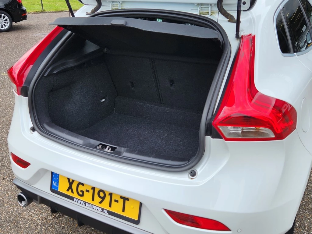 Hoofdafbeelding Volvo V40