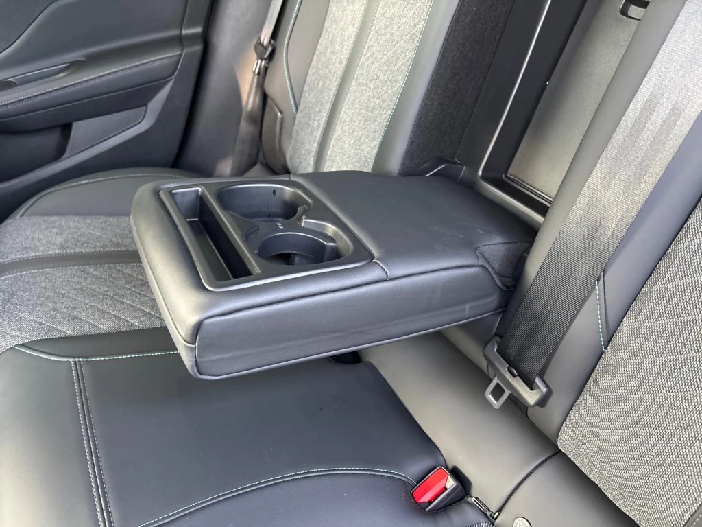 Hoofdafbeelding Peugeot 408