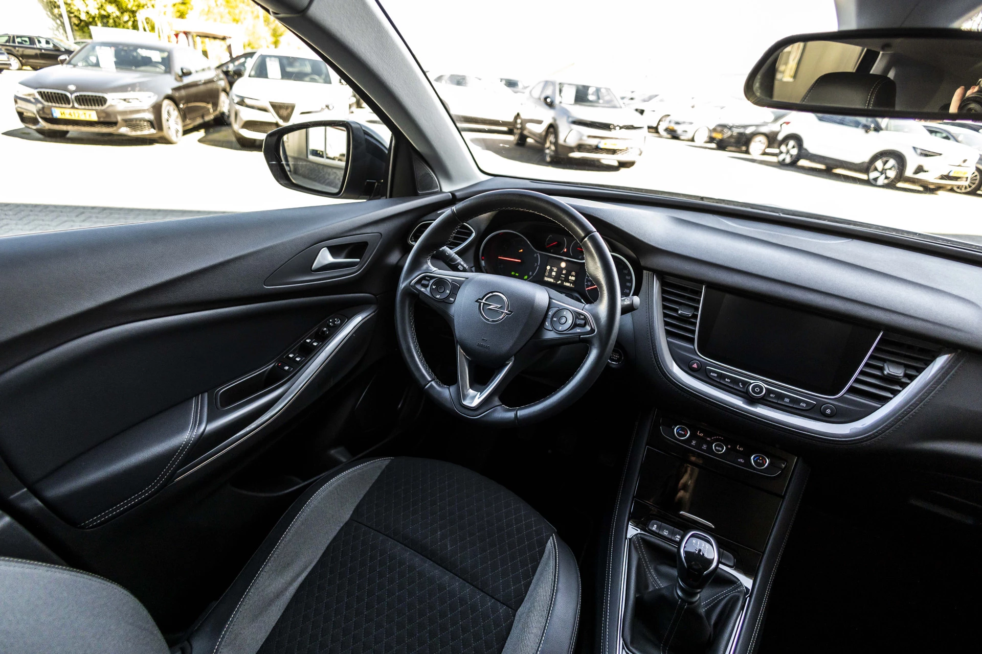 Hoofdafbeelding Opel Grandland X
