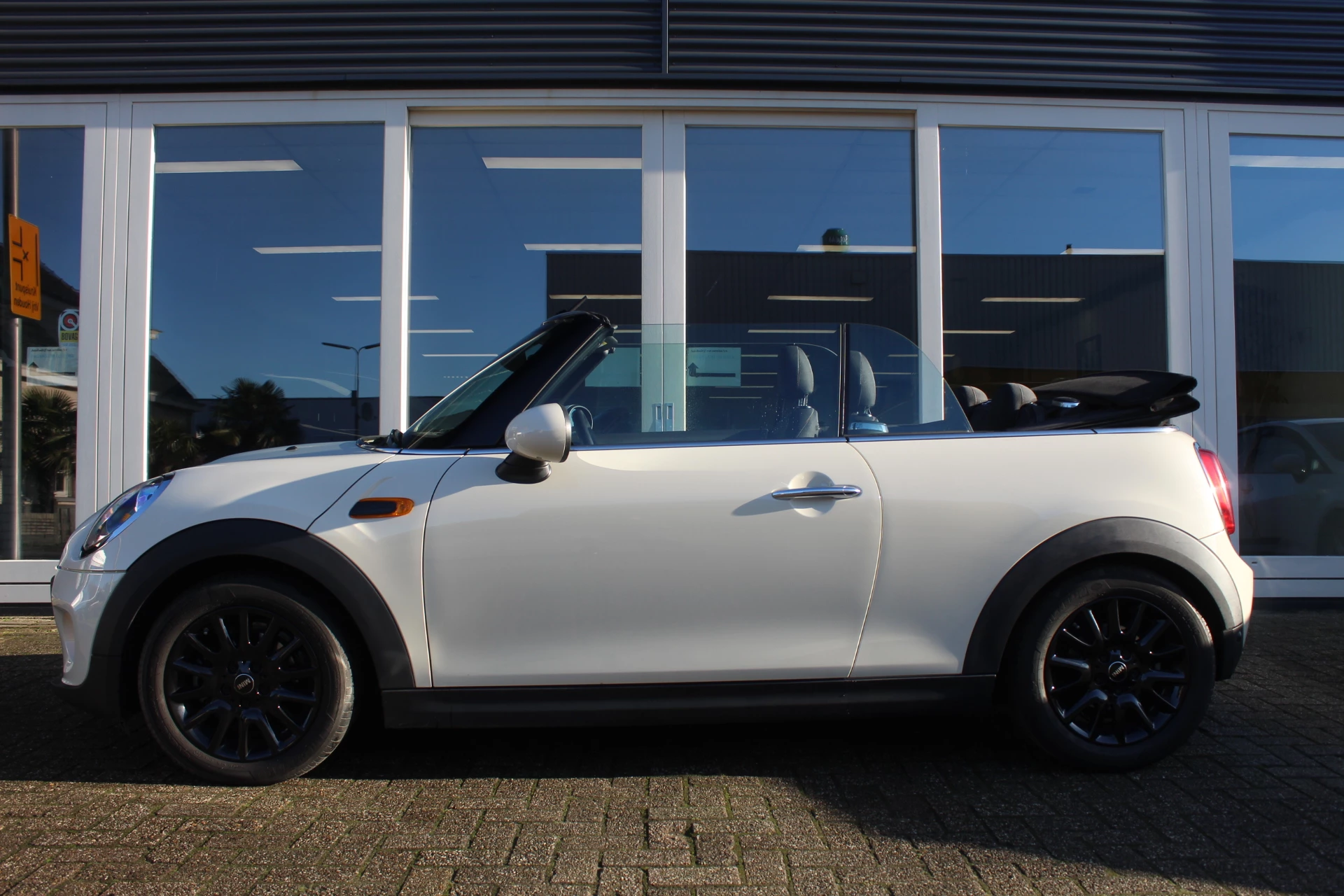 Hoofdafbeelding MINI One Cabrio