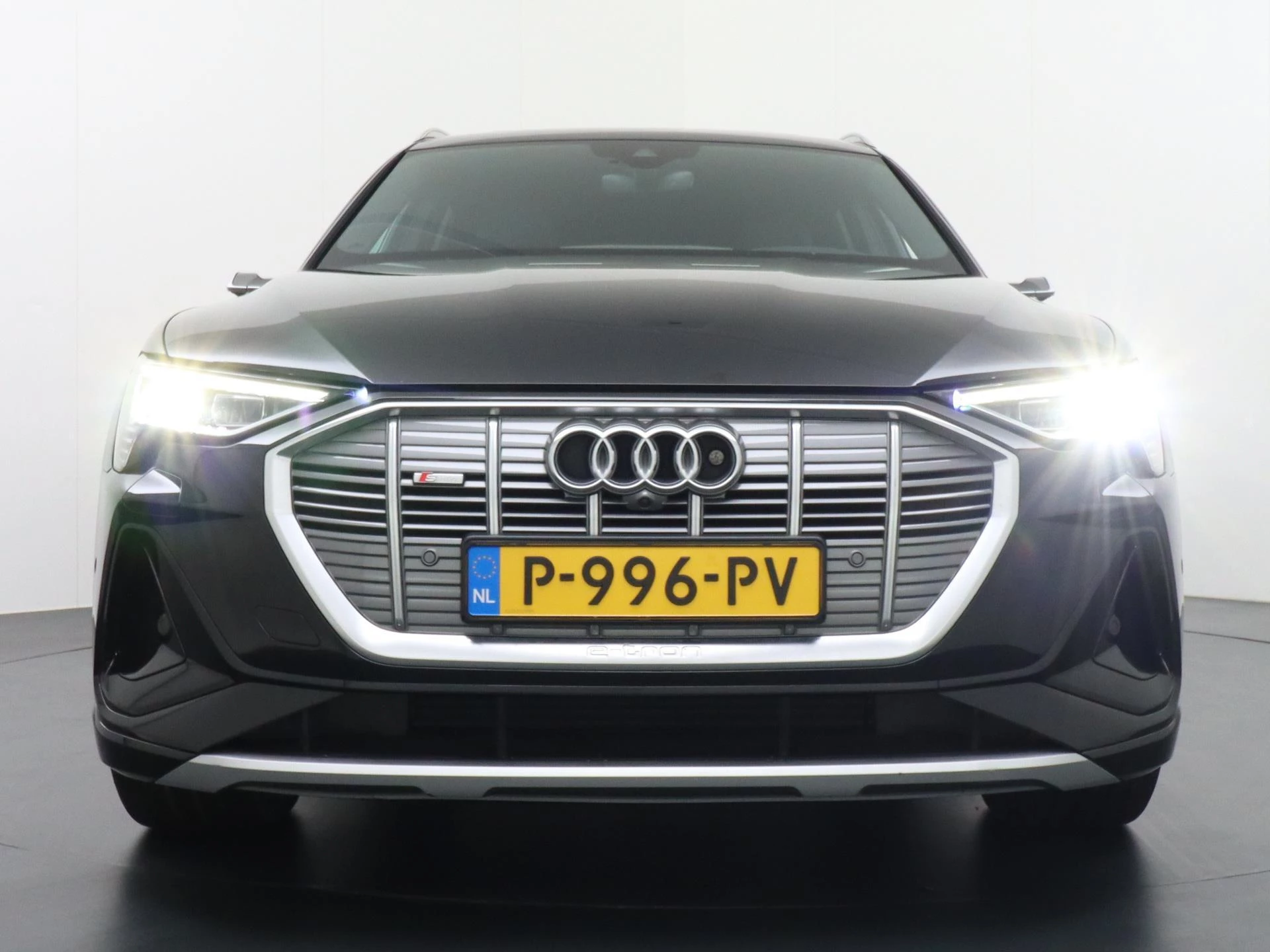 Hoofdafbeelding Audi e-tron