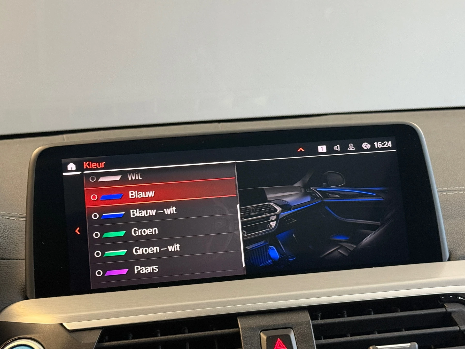 Hoofdafbeelding BMW iX3