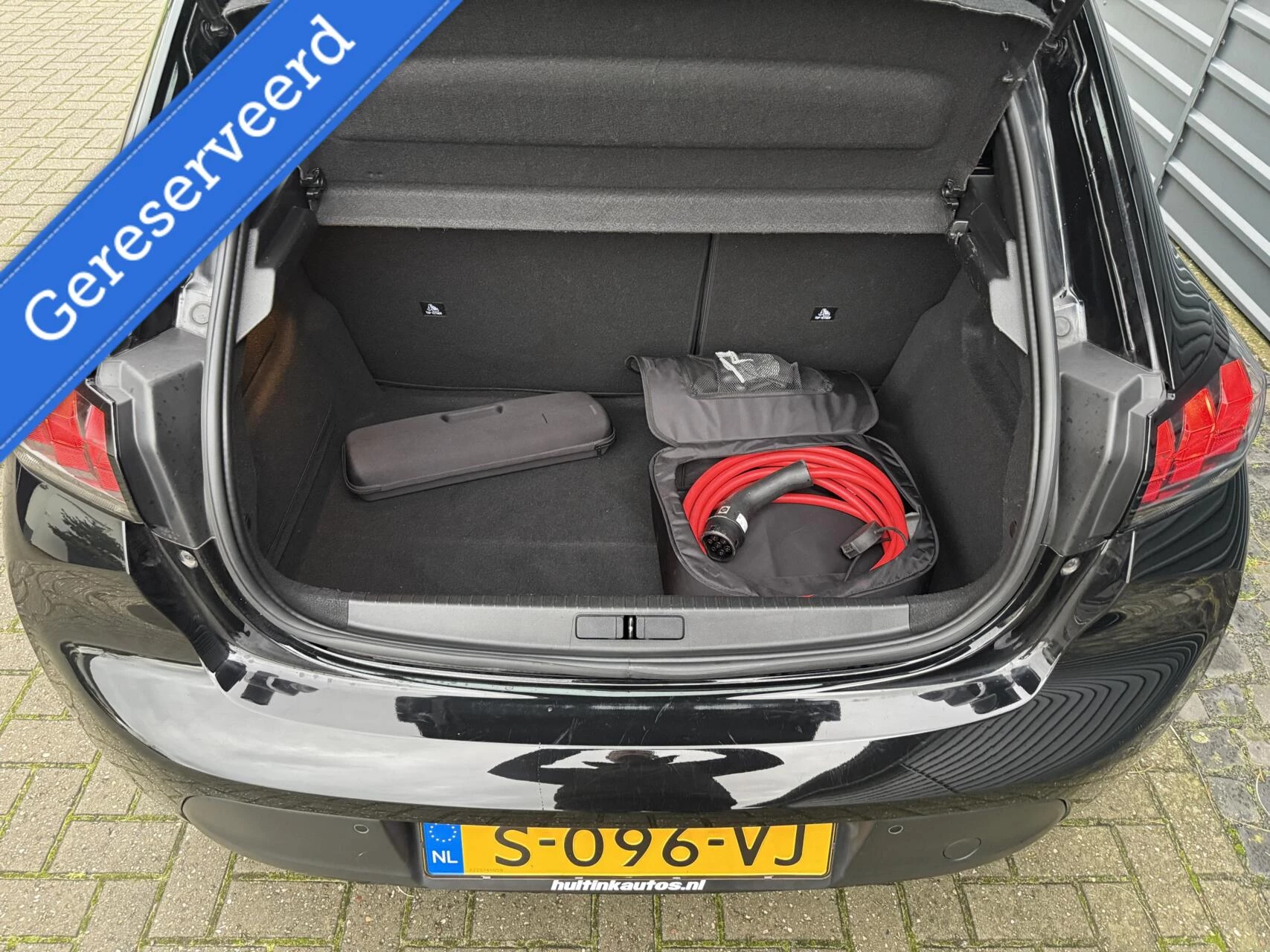 Hoofdafbeelding Peugeot e-208