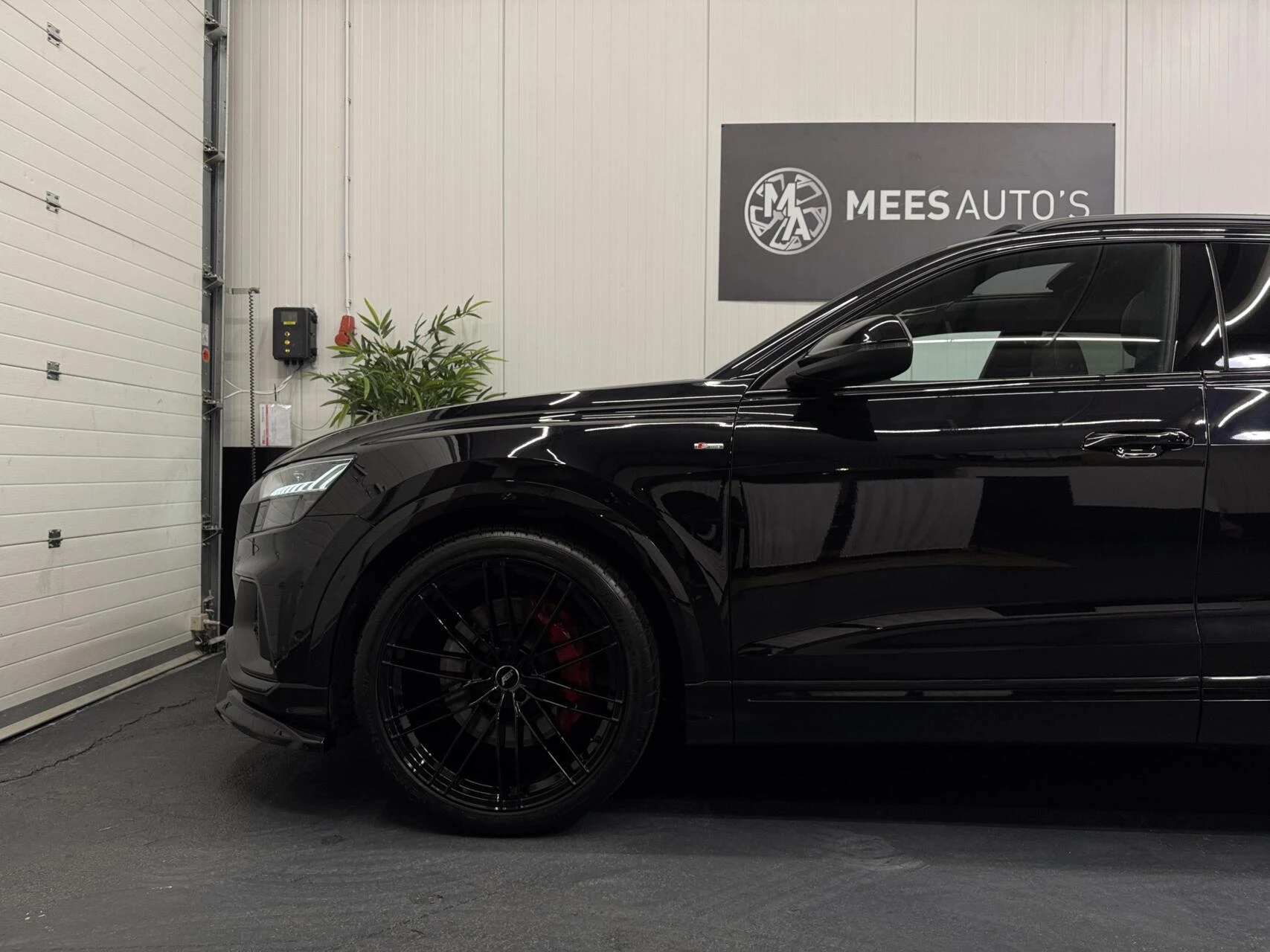 Hoofdafbeelding Audi Q8