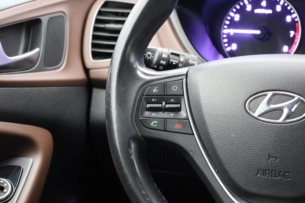 Hoofdafbeelding Hyundai i20