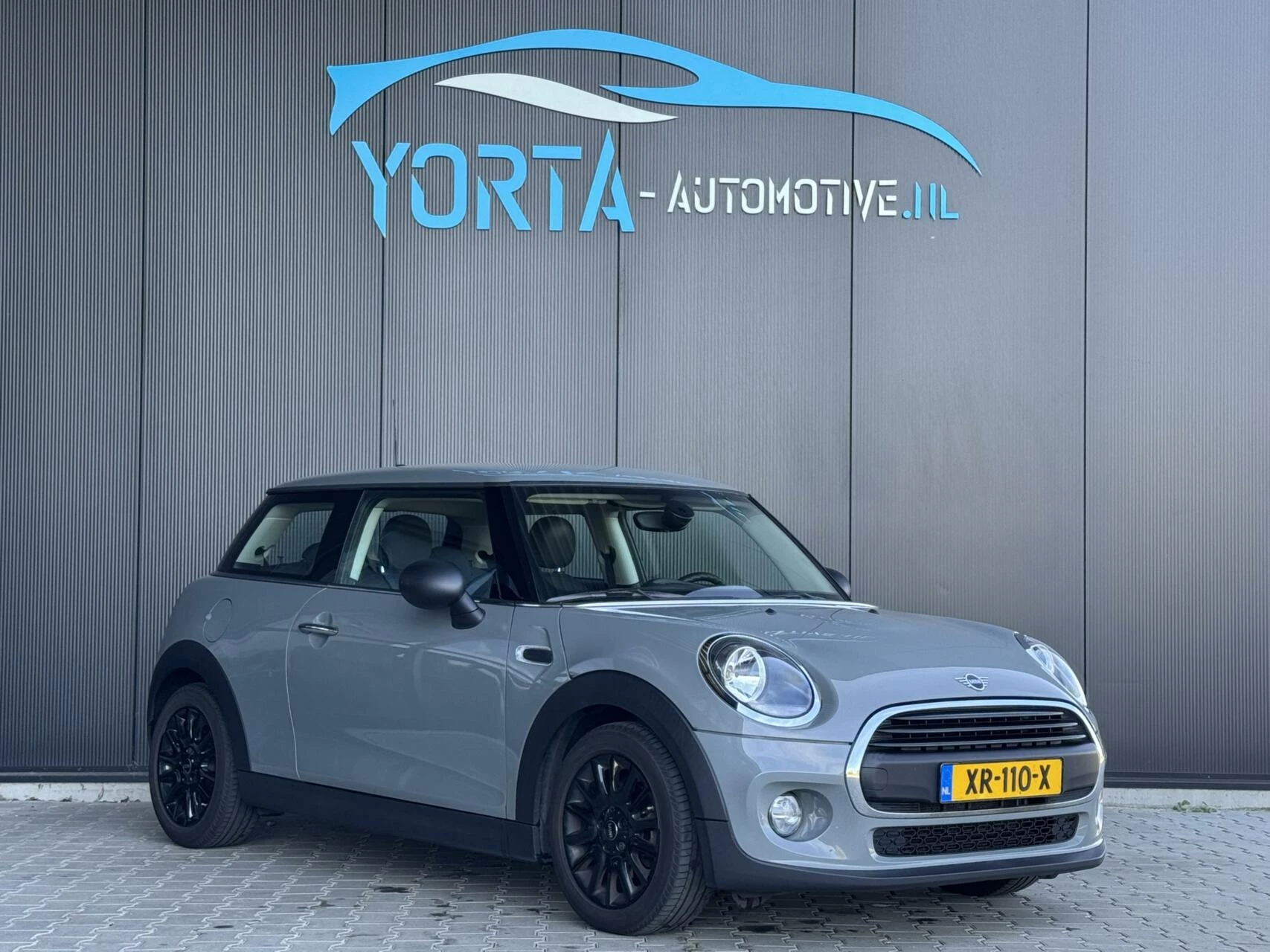 Hoofdafbeelding MINI One