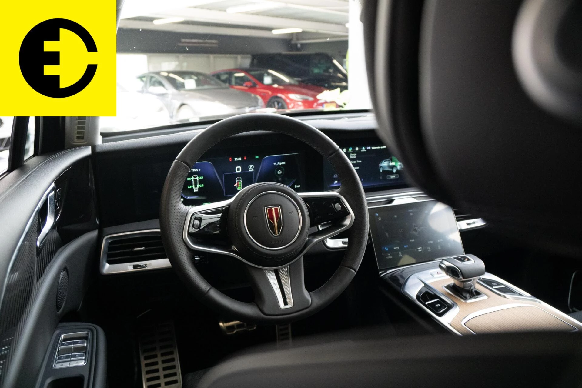 Hoofdafbeelding Hongqi E-HS9