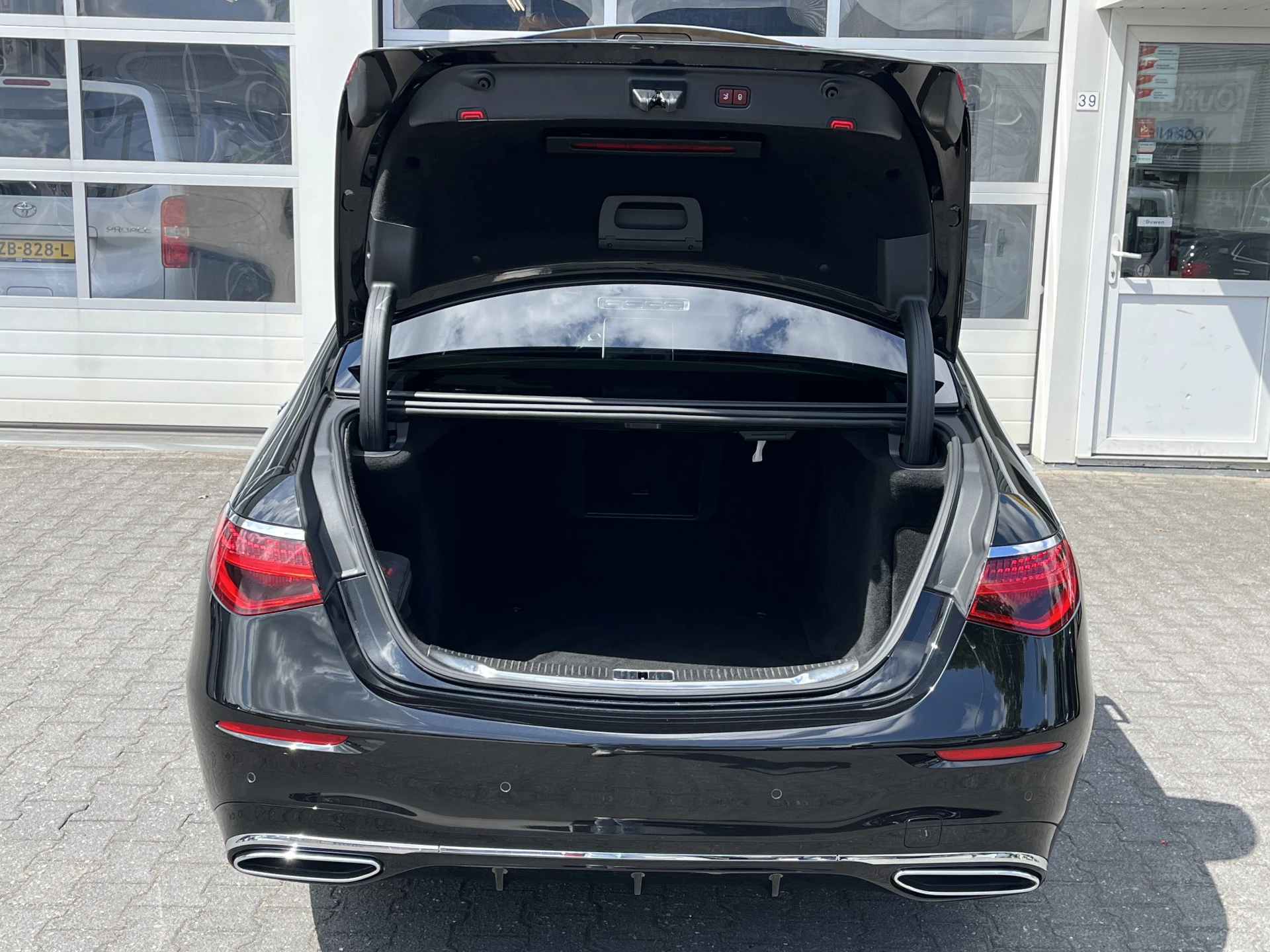 Hoofdafbeelding Mercedes-Benz S-Klasse