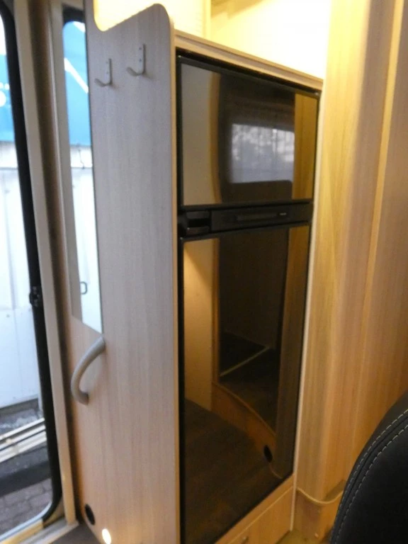 Hoofdafbeelding Sunlight T68 Automaat,navi,camera,lengtebedden