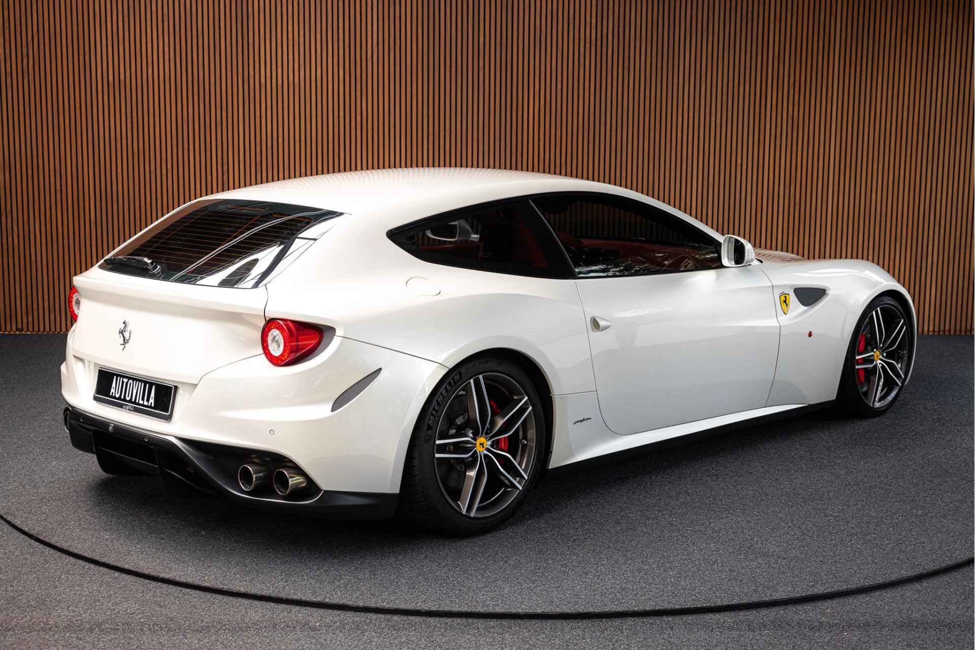 Hoofdafbeelding Ferrari FF