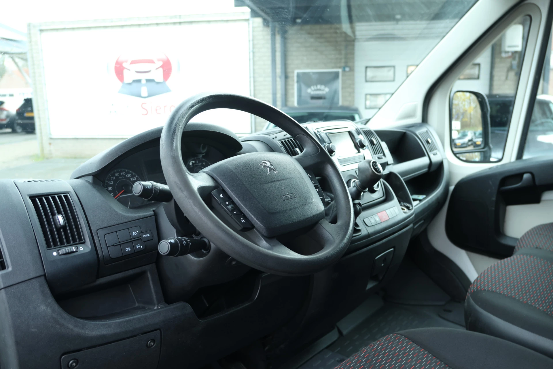 Hoofdafbeelding Peugeot Boxer