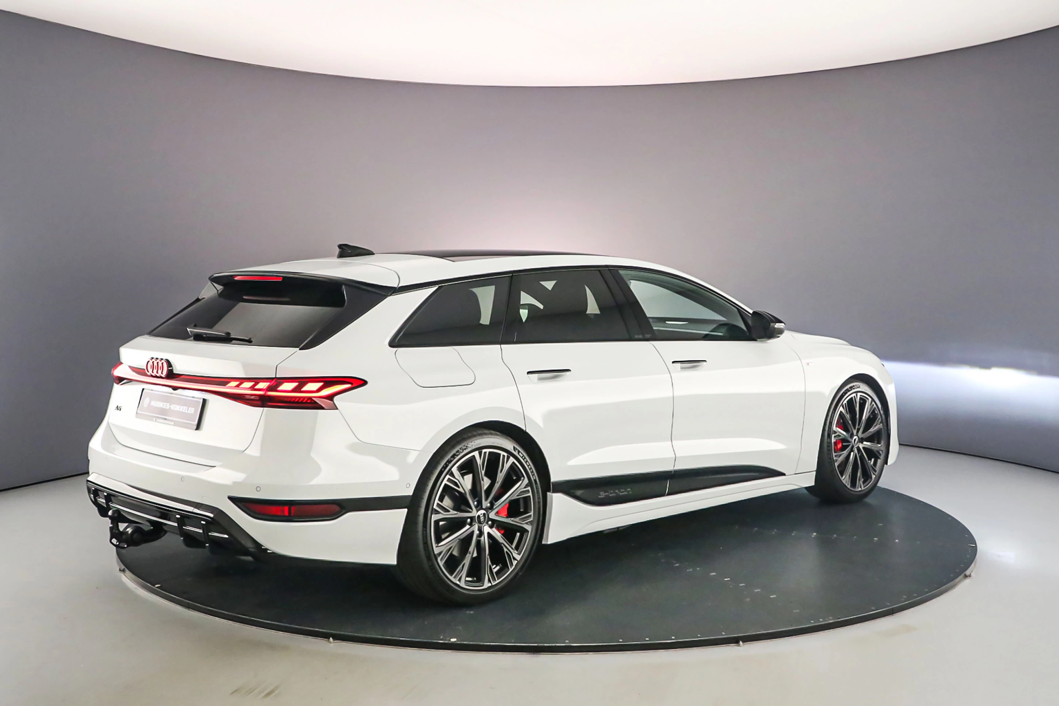 Hoofdafbeelding Audi A6 e-tron