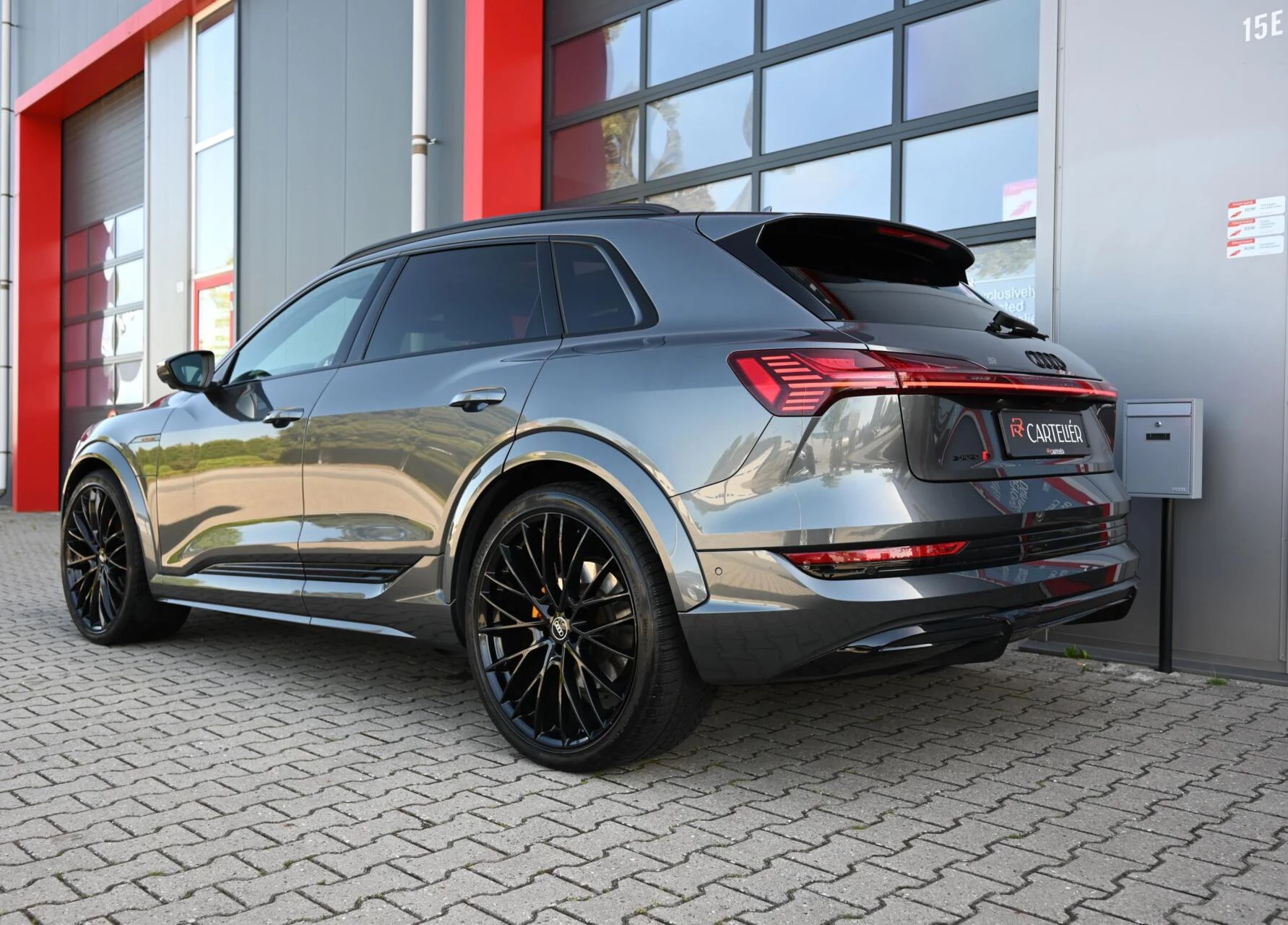 Hoofdafbeelding Audi e-tron