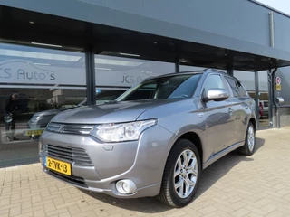 Hoofdafbeelding Mitsubishi Outlander Mitsubishi Outlander 2.0 PHEV Executive Edition Ecc Navi Trekhaak 2014