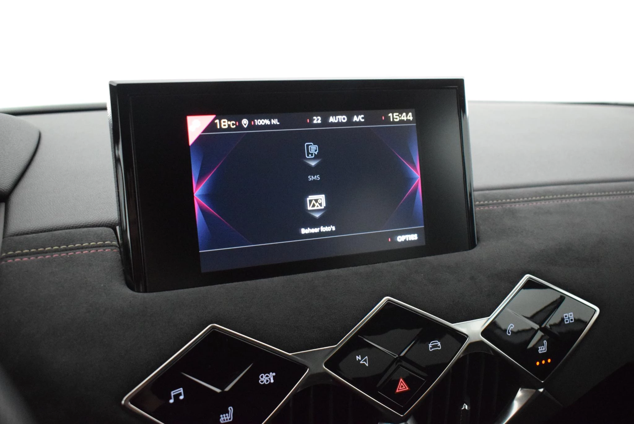 Hoofdafbeelding DS DS 3