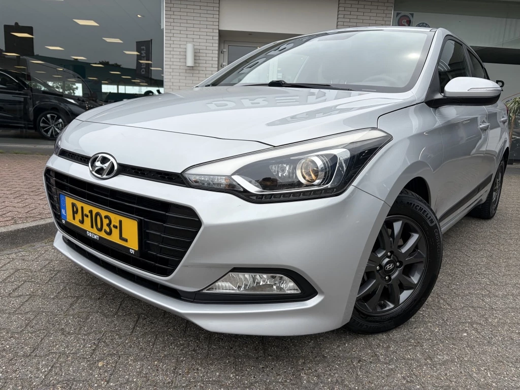 Hoofdafbeelding Hyundai i20