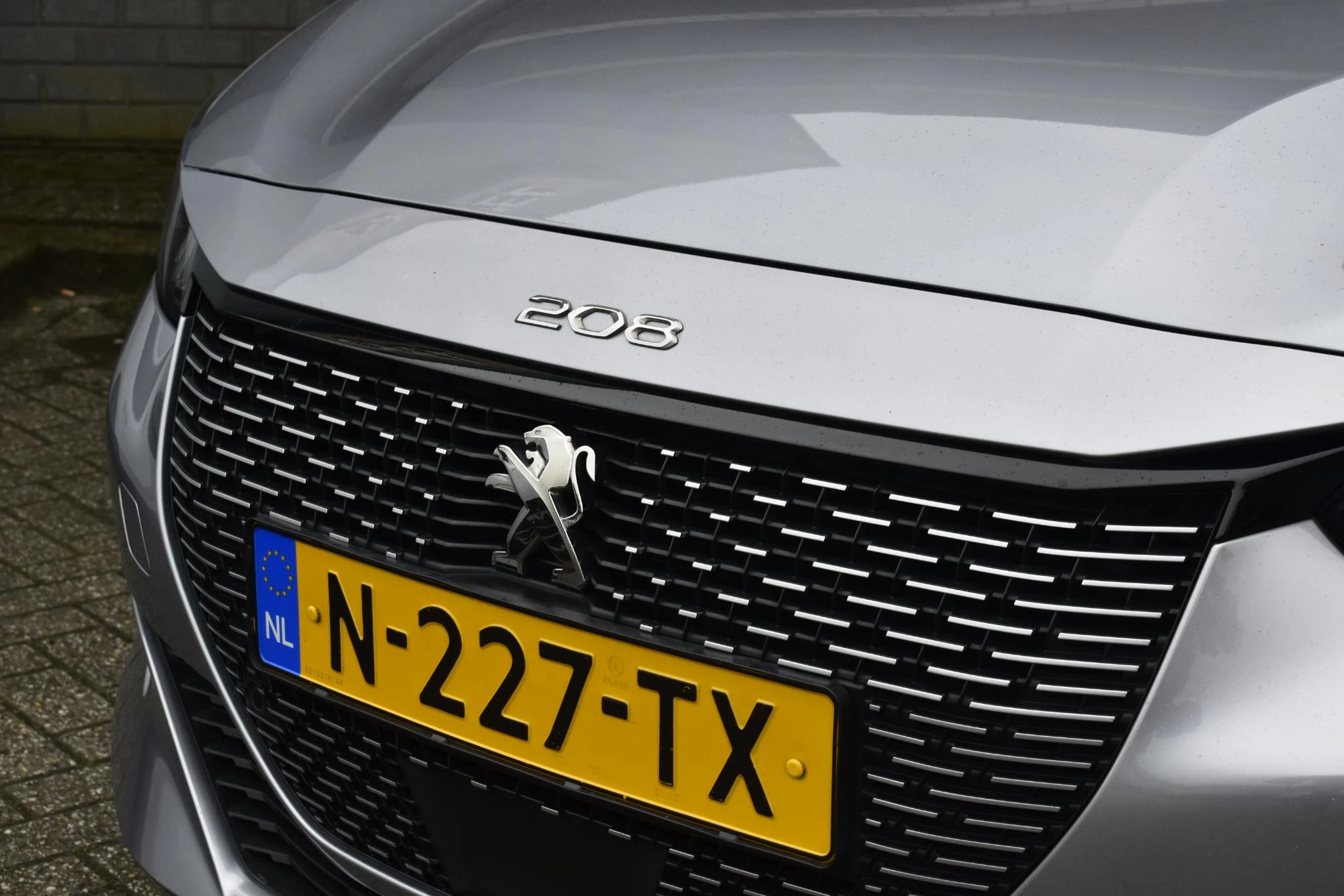 Hoofdafbeelding Peugeot e-208