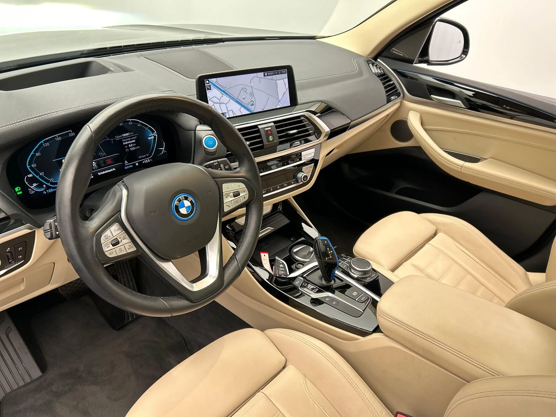 Hoofdafbeelding BMW iX3