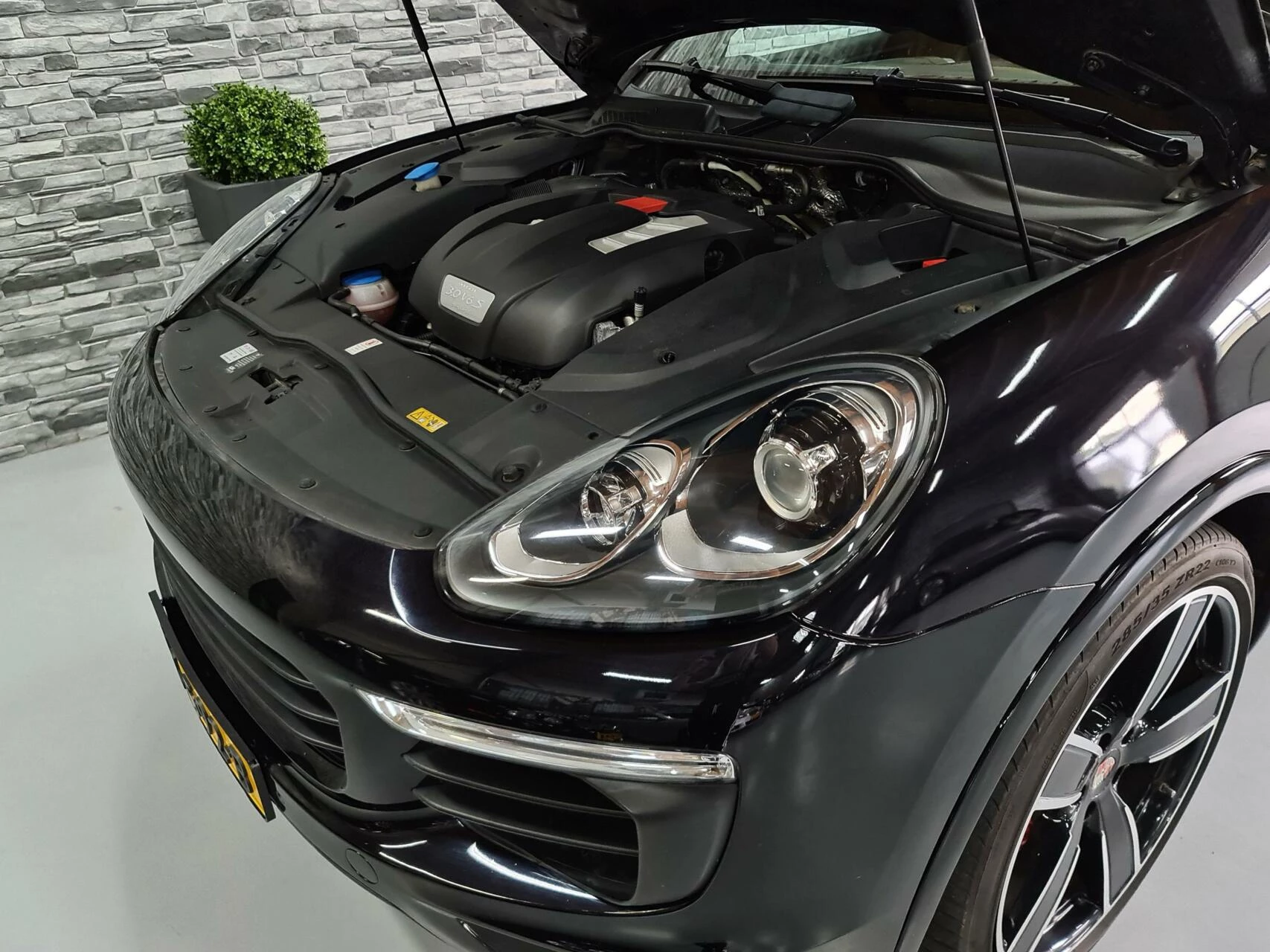 Hoofdafbeelding Porsche Cayenne