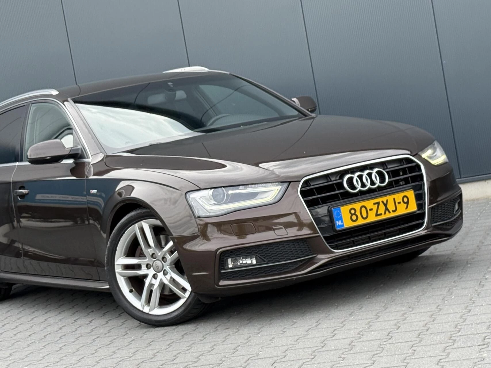 Hoofdafbeelding Audi A4
