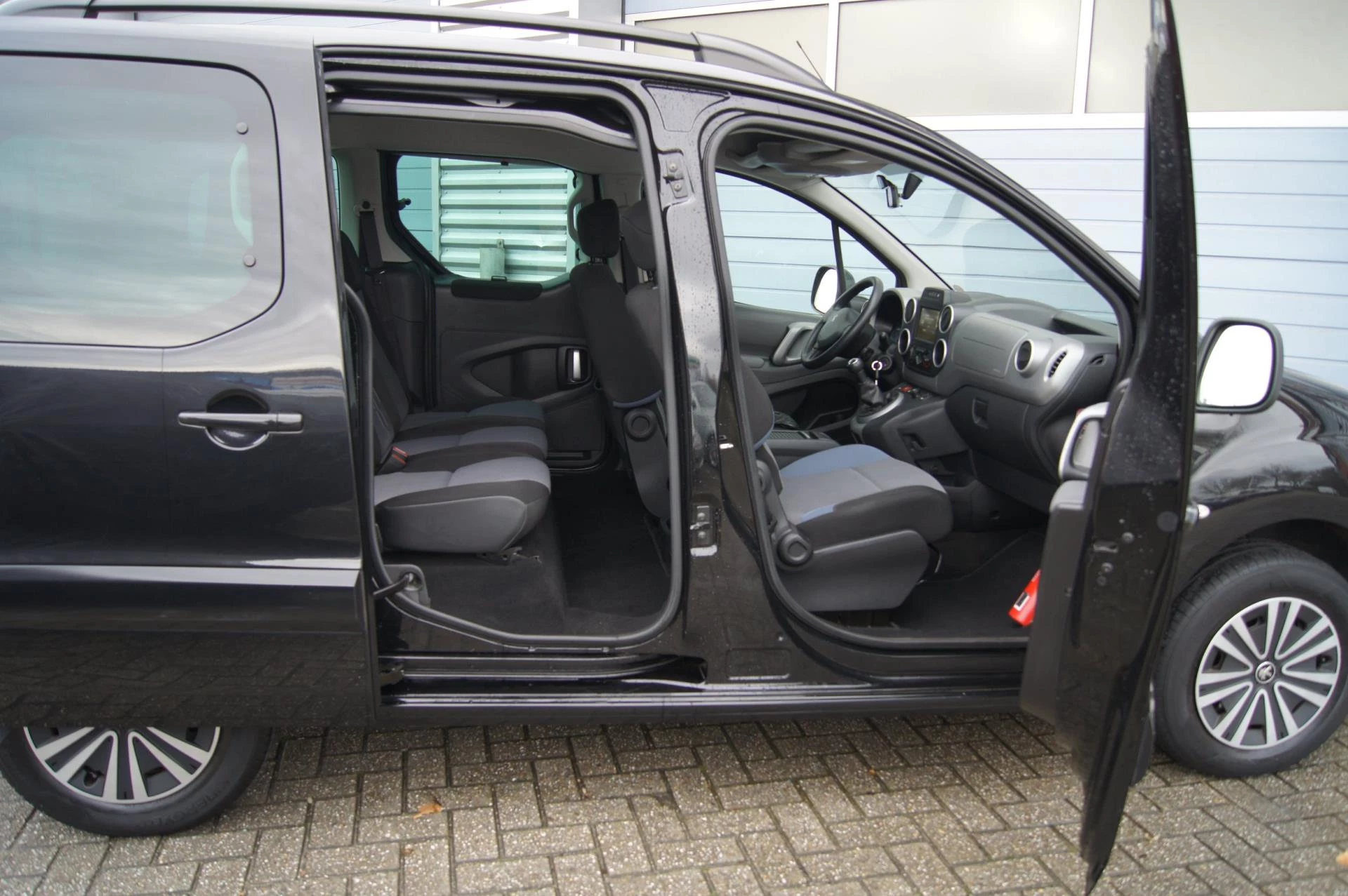 Hoofdafbeelding Peugeot Partner