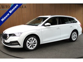 Škoda Octavia Combi 1.4 TSI iV PHEV HUD Leder Memory Camera ACC Stuurverwarming Ambient Keyless Virtual