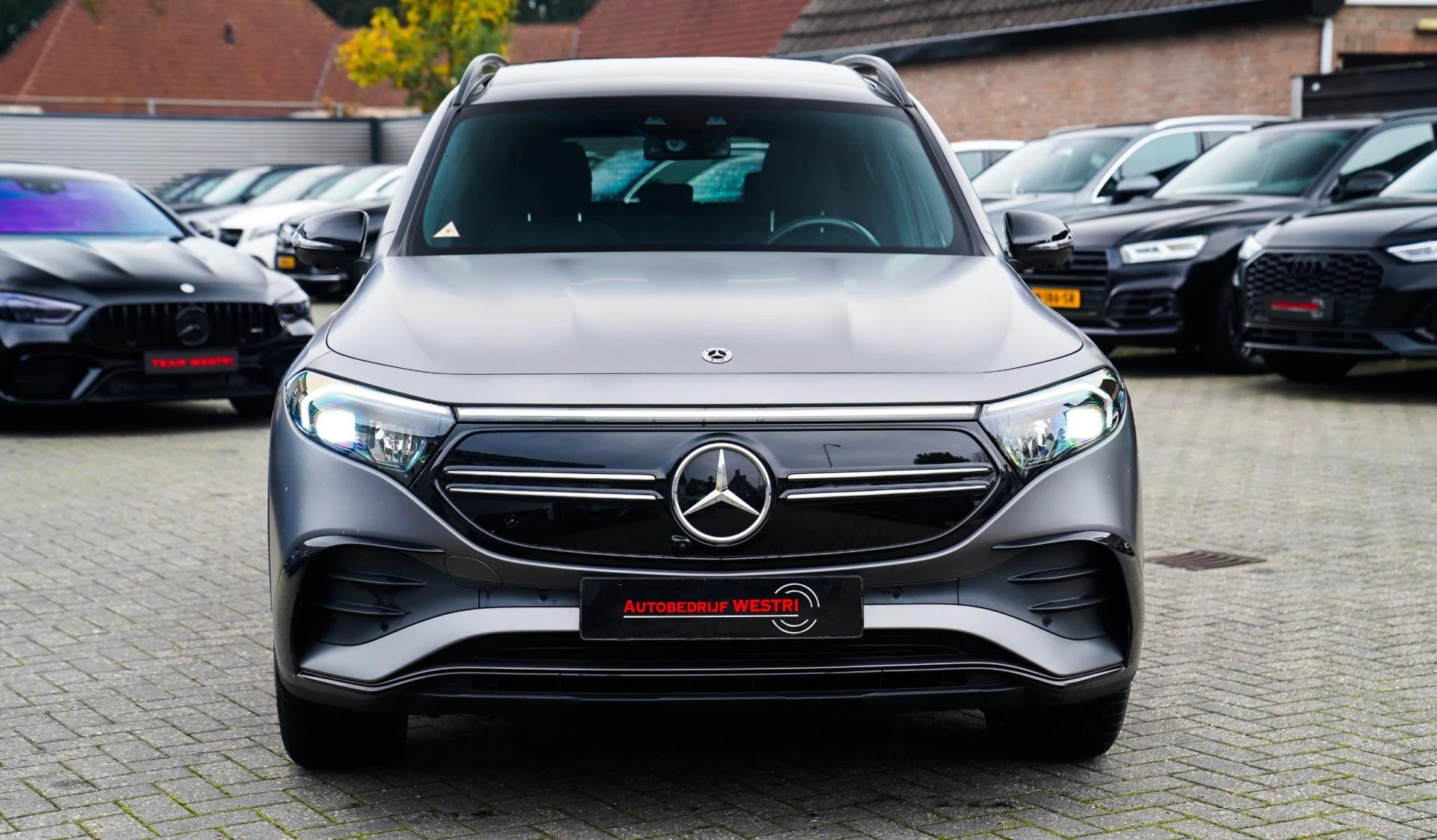 Hoofdafbeelding Mercedes-Benz EQB