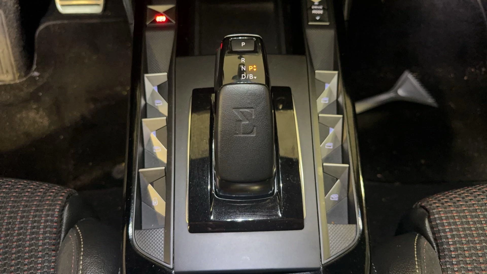 Hoofdafbeelding DS DS 3