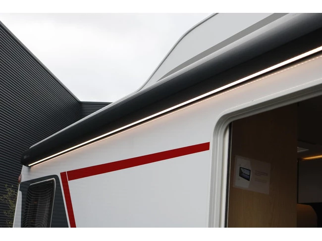 Hoofdafbeelding LMC Camper