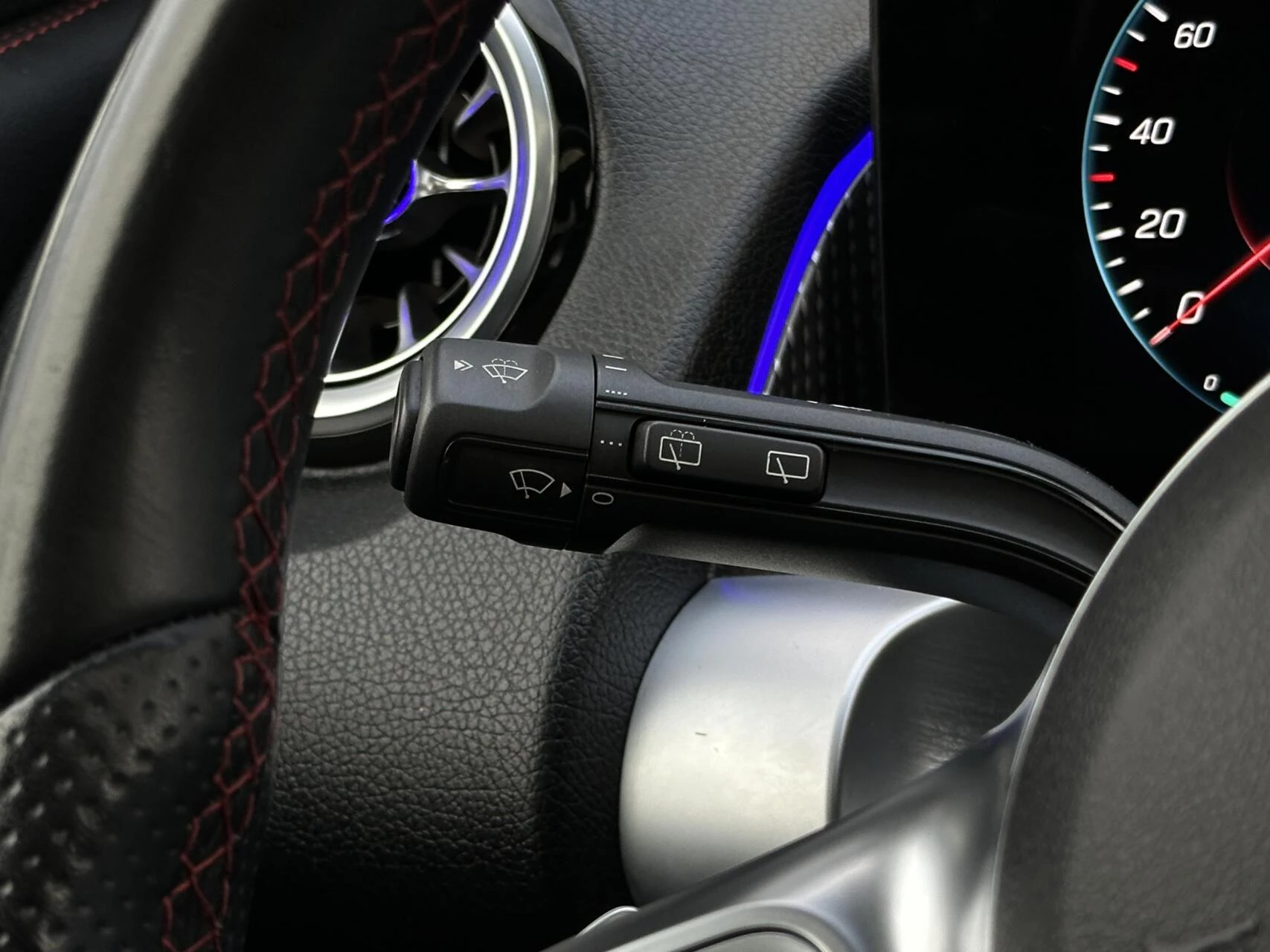 Hoofdafbeelding Mercedes-Benz EQB