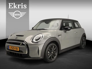 Hoofdafbeelding MINI Electric Mini 3-deurs Cooper SE Sportstoelen / Climate / Cruise / LED / PDC / Navigatie / Alu wielen black