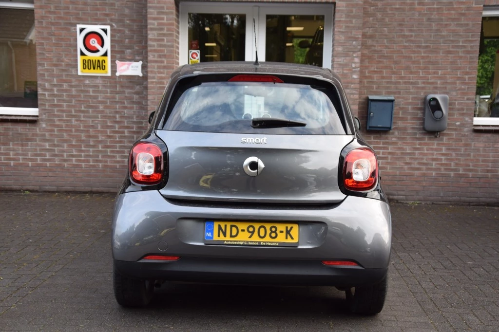 Hoofdafbeelding Smart Forfour
