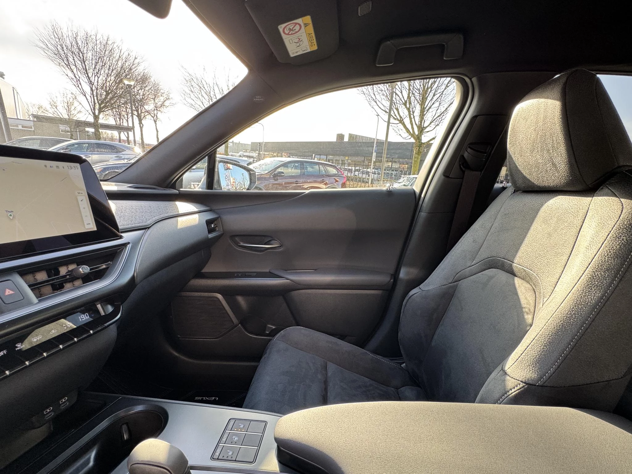 Hoofdafbeelding Lexus UX