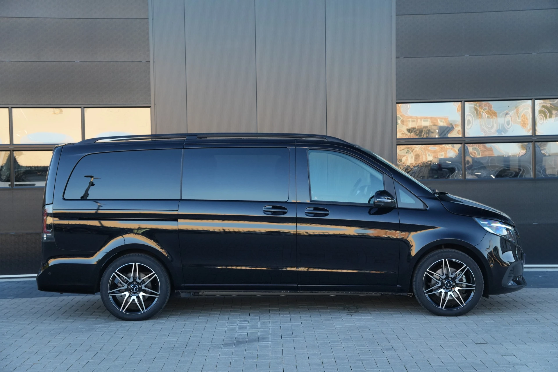 Hoofdafbeelding Mercedes-Benz EQV