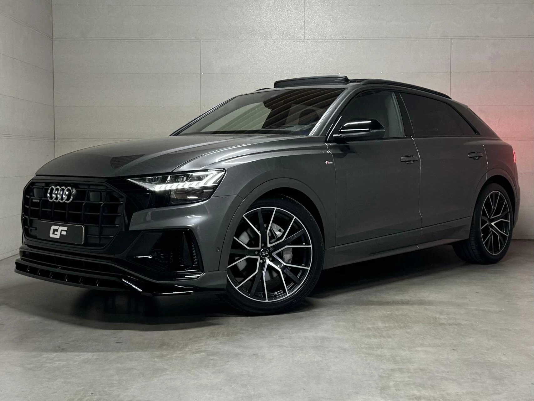 Hoofdafbeelding Audi Q8